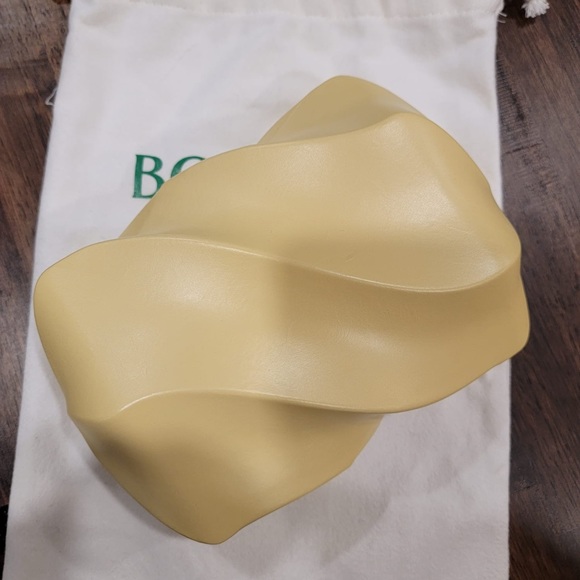 Bottega Veneta clutch - Picture 3 of 3